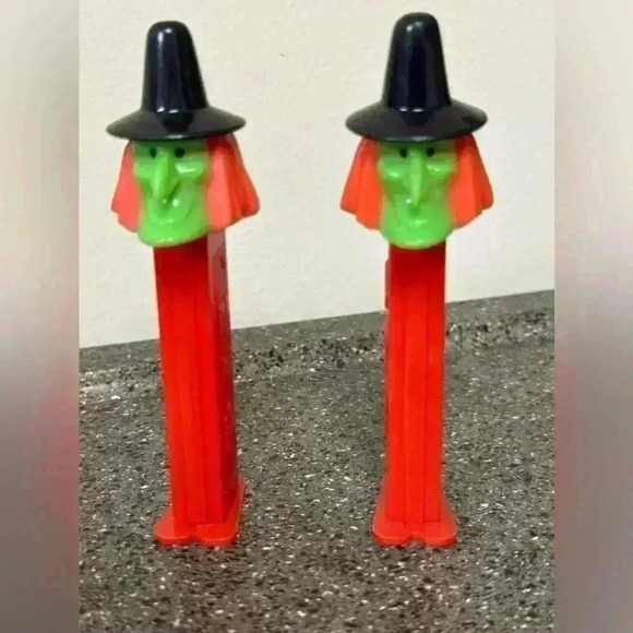 Vintage Witch PEZ dispenser - Picture 1 of 5